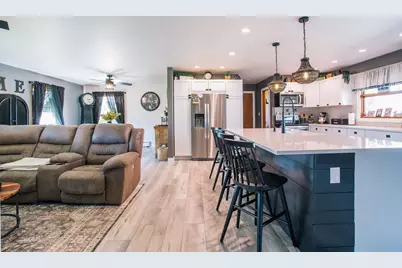 401 Sunset Place, Neillsville, WI 54456 - Photo 15