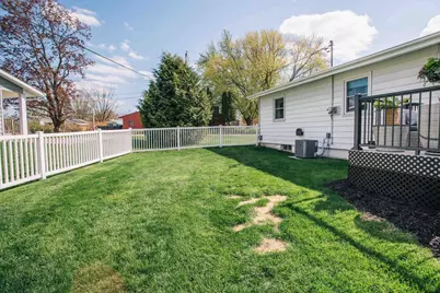 401 Sunset Place, Neillsville, WI 54456 - Photo 7