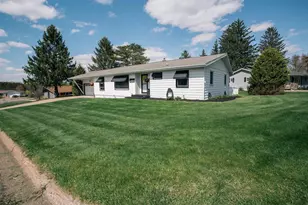 401 Sunset Pl, Neillsville, WI 54456 - Photo 3