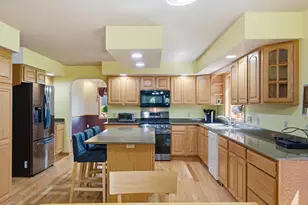 1126 W Ives St, Marshfield, WI 54449 - Photo 15