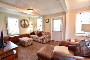 1017 Williams St, Stevens Point, WI 54481 - Photo 3