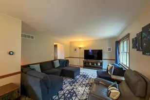 5545 Riverview Ct, Stevens Point, WI 54482 - Photo 9