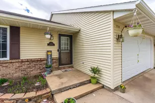 5759 Sandpiper Dr, Stevens Point, WI 54482 - Photo 3