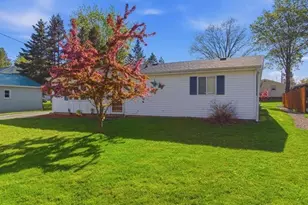 606 N Plum Ave, Marshfield, WI 54449 - Photo 3
