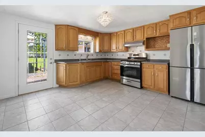 606 N Plum Avenue, Marshfield, WI 54449 - Photo 9