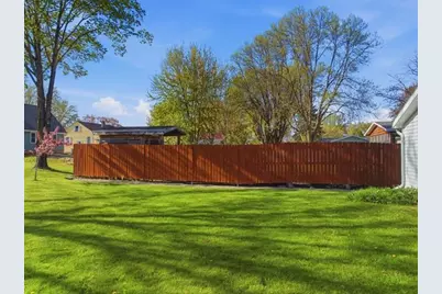 606 N Plum Avenue, Marshfield, WI 54449 - Photo 9