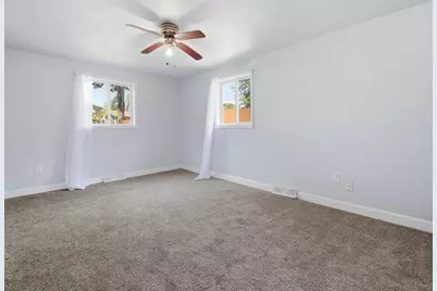 606 N Plum Avenue, Marshfield, WI 54449 - Photo 21