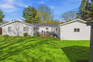 606 N Plum Ave, Marshfield, WI 54449 - Photo 5