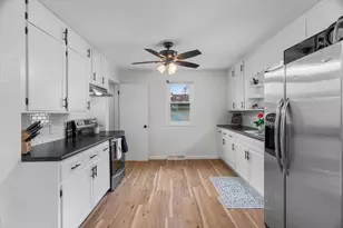 806 E Doege St, Marshfield, WI 54449 - Photo 5
