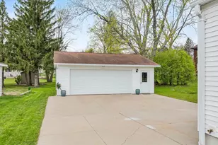 806 E Doege St, Marshfield, WI 54449 - Photo 21
