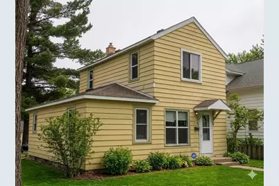 325 Washington Avenue, Stevens Point, WI 54481 - Photo 1