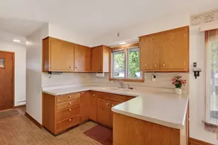 330 18th St, Wisconsin Rapids, WI 54494 - Photo 3