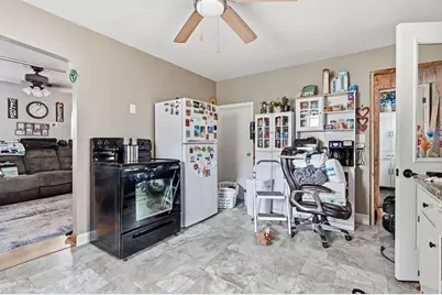 110 S 4th Street, Colby, WI 54421 - Photo 9
