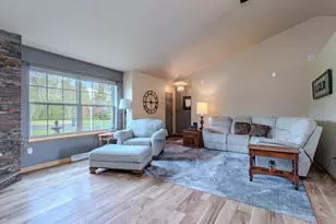 1985 Woodcrest Cir, Kronenwetter, WI 54455 - Photo 13