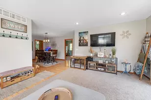 3321 Rosewood Dr, Plover, WI 54467 - Photo 7