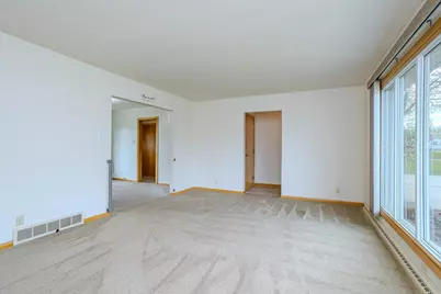 709 N Poplar Street, Merrill, WI 54452 - Photo 9
