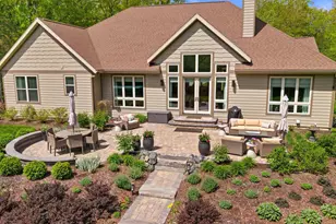 1243 Bridgeview Dr, Wisconsin Rapids, WI 54494 - Photo 3