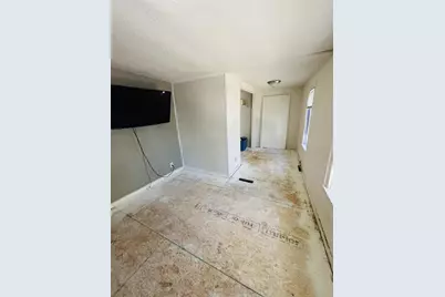 2142 Strongs Avenue, Stevens Point, WI 54481 - Photo 13