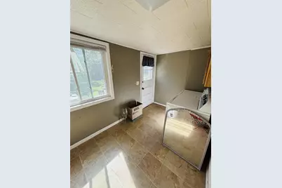 2142 Strongs Avenue, Stevens Point, WI 54481 - Photo 7