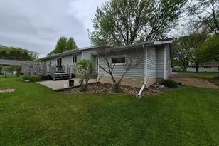 1300 E 20th St, Marshfield, WI 54449 - Photo 35