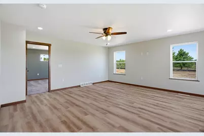 711 Pep's Drive, Medford, WI 54451 - Photo 11