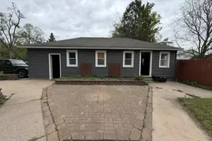 1203 Royalton St, Waupaca, WI 54981 - Photo 25