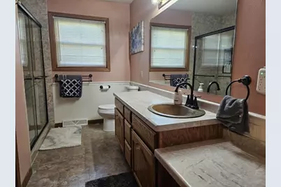513 W 12th Street, Marshfield, WI 54449 - Photo 9
