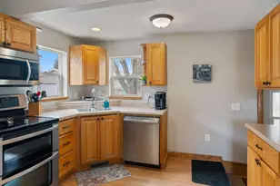 612 S Washington Ave, Marshfield, WI 54449 - Photo 3