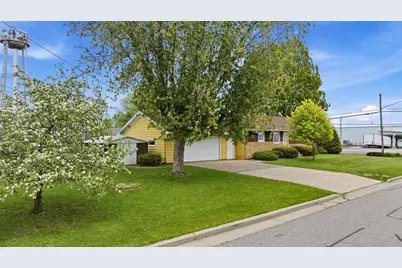 100 W Buse Street, Spencer, WI 54479 - Photo 3