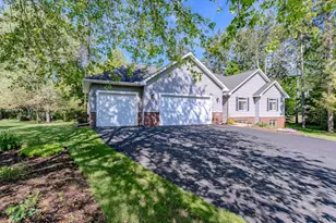 2263 Meadow Dr, Kronenwetter, WI 54455 - Photo 3