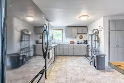 851 Baker Street, Wisconsin Rapids, WI 54494 - Photo 5