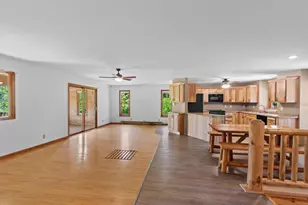 2401 Lakeview Dr, Junction City, WI 54443 - Photo 9