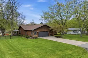 2308 E Fillmore St, Marshfield, WI 54449 - Photo 3