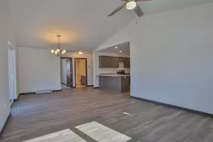 870 Morning Star Ln, Plover, WI 54467 - Photo 5