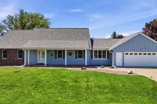1006 W Blodgett St, Marshfield, WI 54449 - Photo 3