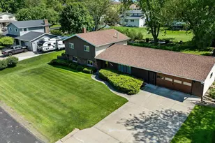 1506 W 4th St, Marshfield, WI 54449 - Photo 5