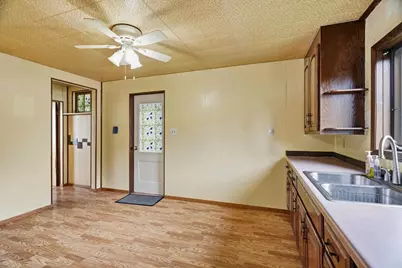 607 W Arnold Street, Marshfield, WI 54449 - Photo 15
