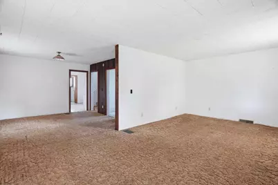 1108 N Walnut Avenue, Marshfield, WI 54449 - Photo 3