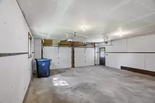 621 W Upham St, Marshfield, WI 54449 - Photo 25