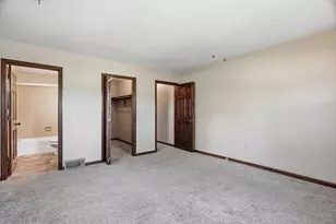 621 W Upham St, Marshfield, WI 54449 - Photo 17