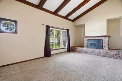 621 W Upham Street, Marshfield, WI 54449 - Photo 7
