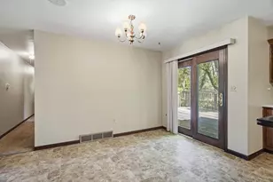 621 W Upham St, Marshfield, WI 54449 - Photo 11