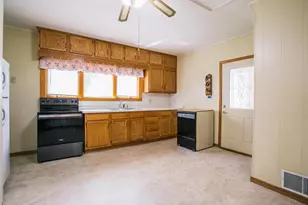 504 W 7th St, Neillsville, WI 54456 - Photo 9