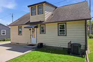 311 W Ives St, Marshfield, WI 54449 - Photo 25