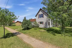 2341 Illinois Ave, Stevens Point, WI 54481 - Photo 3