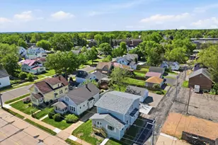 208 E 4th St, Marshfield, WI 54449 - Photo 37