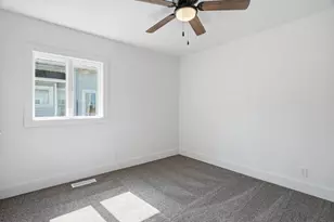 208 E 4th St, Marshfield, WI 54449 - Photo 21