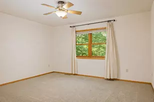 5321 Fox Run Dr, Wisconsin Rapids, WI 54494 - Photo 11