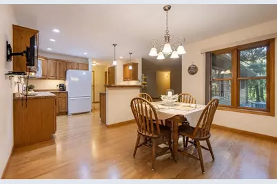5321 Fox Run Drive, Wisconsin Rapids, WI 54494 - Photo 5