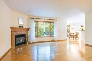 5321 Fox Run Dr, Wisconsin Rapids, WI 54494 - Photo 7